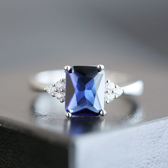 💥 Dainty Radiant Cut Pure Gemstone Zircon Trendy Rings for Women, EVGG1438 - Picture 1 of 3